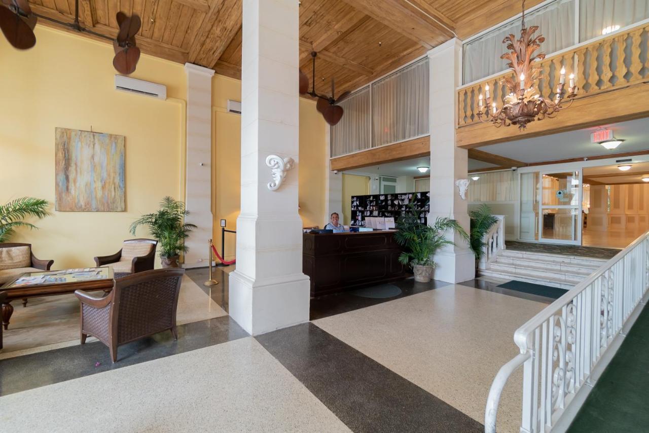 Palm Beach Island Condominiums Екстериор снимка
