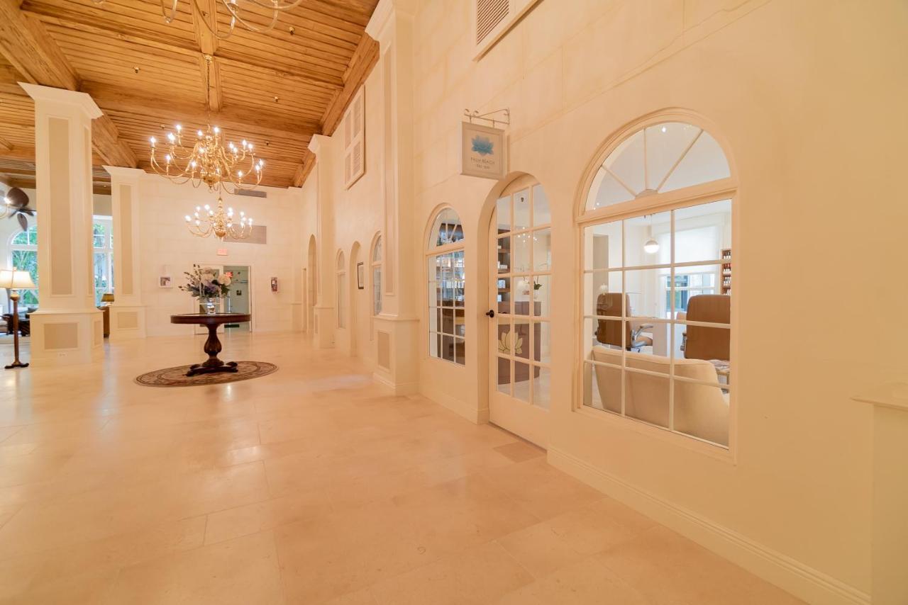 Palm Beach Island Condominiums Екстериор снимка