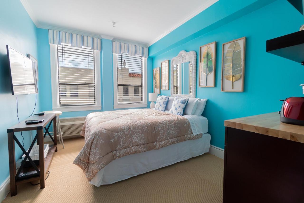 Palm Beach Island Condominiums Екстериор снимка